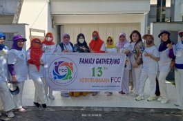 Hadiri Family Gathering FCC, Erna Rasyid Taufan Obati Kerinduan Pengurus