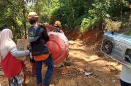 Respons Pasca Banjir Luwu, Dompet Dhuafa Terus Lakukan Penyaluran Bantuan Logistik, Air, Listrik, hingga Dapur Umum