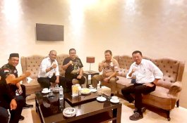 Begini Serunya Silaturahmi Antara Mantan Kapolda Sulsel, Rektor UNM, Penggiat Anti Korupsi, Kacab BNI Makassar dan Ketua Lipan