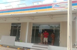 Langgar Aturan, Bangunan Minimarket Dibongkar di Jeneponto