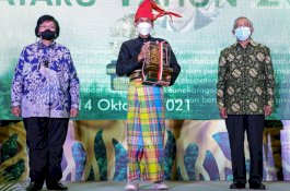 Perkenalkan Denassa, Warga Gowa yang Raih Kalpataru