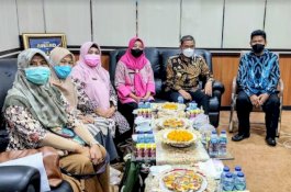 Gerakan Mapaccing hingga Bosara Bawa Wajo Raih Penghargaan STBM Berkelanjutan Terbaik
