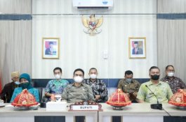 Barru Terima Penghargaan Nasional Kategori Supply STBM Berkelanjutan 2021