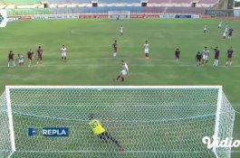 Cuplikan Gol-Gol PSM v Bali United; Hilman dan Wawan Baca Arah Penalti yang Tetap Tembus