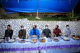 Usai Silaturahmi di Toraja, Danny Pomanto Dikukuhkan jadi Warga Kehormatan Hikma Enrekang