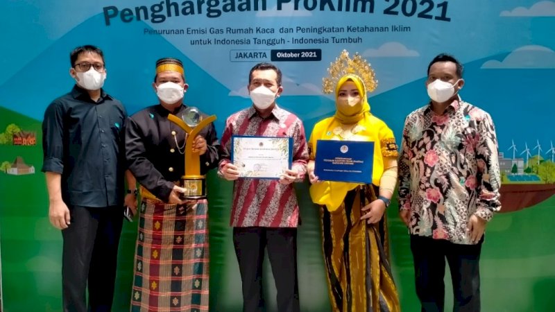 Pemprov Sulsel Kembali Raih Penghargaan Pembina Proklim Terbaik Nasional dari KLHK RI