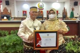 Capaian Vaksinasi COVID-19 Tertinggi, PKK Enrekang Dapat Pengharagaan