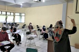 Unhas Mulai Pembelajaran Tatap Muka, Mahasiswa Wajib Vaksinasi Lengkap