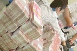 Kesal Diminta Pakai Masker, Miliarder China Tarik Semua Uangnya dari Bank dan Minta Teller Hitung Manual