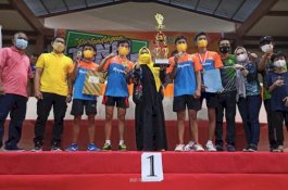 Putra Putri Parepare Sapu Bersih Gelar Juara Turnamen Tenis Meja Se-Sulsel