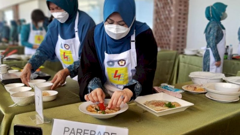 Erna Rasyid Taufan Ikuti Lomba Masak Berbasis Tingkat TP PKK Sulsel