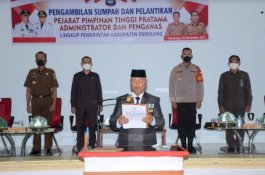 Muslimin Bando Lantik 36 Pejabat Pemerintah Kabupaten Enrekang