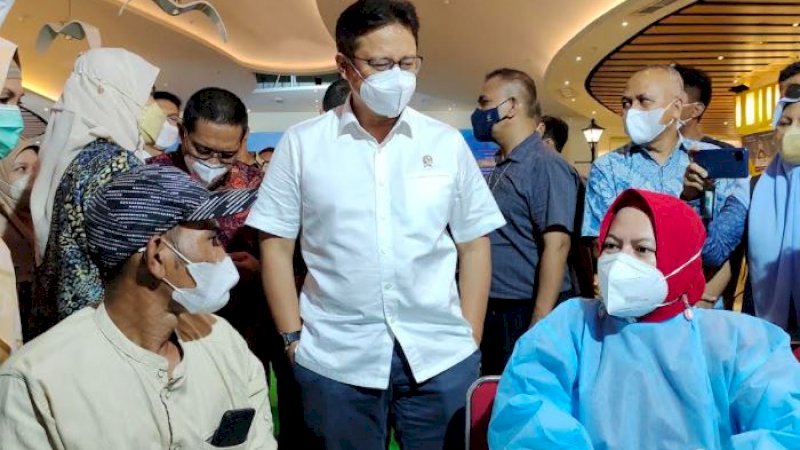 Menteri Kesehatan (Menkes), Budi Gunadi Sadikin, saat kunjungan kerja ke Kota Makassar, Sulawesi Selatan, Selasa (2/11/2021).