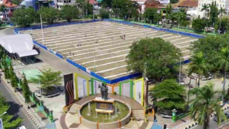 Taufan Pawe Beberkan Progres Rehabilitasi Lapangan Andi Makkasau