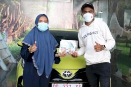 Yakob Sayuri Pilih Toyota Yaris GR Sport sebagai Mobil Pertamanya