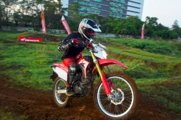 Kolaborasi Honda bersama Pemkot Makassar Gelar Gasstrack Motocross 2021