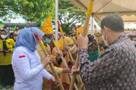 Bupati Wajo Daulat Andi Yuliani Paris Buka Pekan Budaya “Mappesona Ri Tosora”