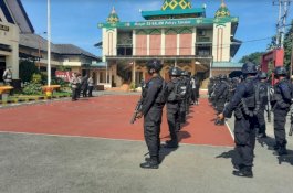 Rawan Konflik, 2 Peleton Brimob Dikerahkan Kawal Pilkades Serentak di Takalar