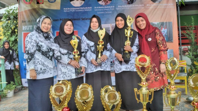 Lomba Cipta dan Baca Puisi serta Lomba Paduan Suara Ramaikan HUT Ke-76 PGRI