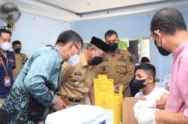 Pemkab Gowa-OJK Sulampua Gelar Vaksinasi Covid-19