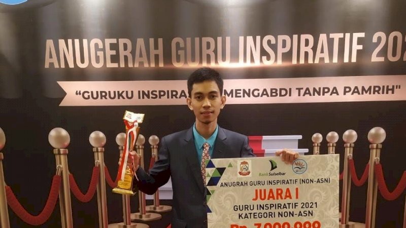 Guru SD IT Wahdah Islamiyah Juara 1 Guru Inspiratif 2021 Kategori Non ASN