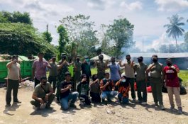 PAC Pemuda Pancasila Sinjai Selatan Gelar Aksi Bakti Sosial di Pasar Samaenre