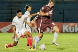 Debut Syamsuddin Batola, PSM Ditahan Imbang Persipura