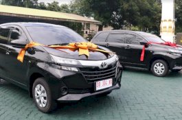 Kalla Toyota Serahkan Dua Unit Mobil ke Kodam XIV Hasanuddin
