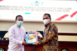 Plt Gubernur Sulsel Serahkan DIPA 2022, Wali Kota Danny:Pemkot Fokus Penanganan Kesehatan Dulu