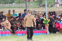 Bupati Jeneponto Buka Festival Gallarang Kassi di Rumbia