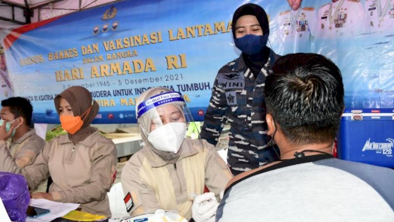 Manfaatkan Hari Armada RI untuk Vaksinasi di Losari, Lantamal Target 200 Peserta
