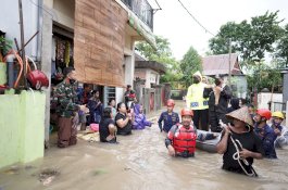 Air Mencapai 1 Meter, Warga Palangga Gowa Dievakuasi