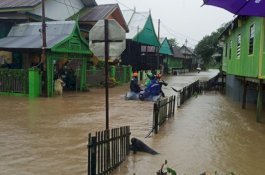 Dihantam Banjir Rob, Pemkab Barru Umumkan Status Tanggap Darurat Bencana