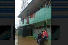 Peduli Banjir, Relawan Yayasan Peduli Berbagi Buka Dapur Umum dan Bagikan Makanan