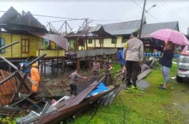 Puting Beliung Melanda, 33 Rumah Rusak Berat di Mallusetasi Barru
