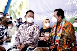 Bupati Bantaeng Raih Penghargaan Bakti Koperasi dan UKM Nasional