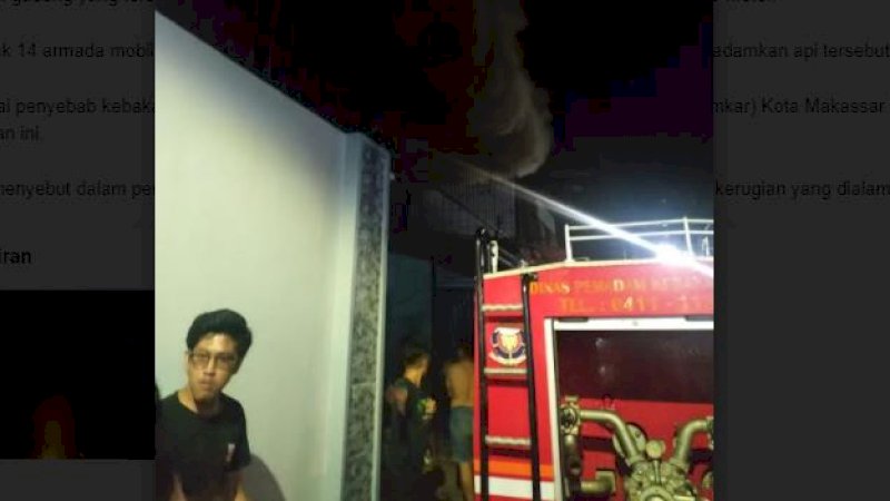 Kebakaran terjadi di Jalan Tupai, Kelurahan Labuang Baji, Kecamatan Mamajang, Kota Makassar, Senin dini hari (13/12/2021).