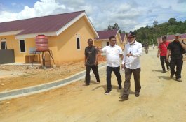 Sekda Luwu Utara Cek Kesiapan Huntap di Mappedeceng