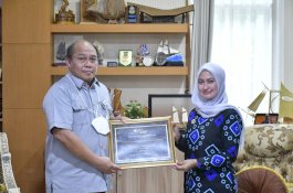 Pemda Luwu Utara Terima Penghargaan dari BPJS Ketenagakerjaan