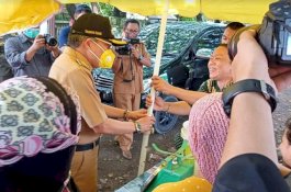 Jaga Estetika, Lapak Pedagang di Anjungan Cempae Direnovasi