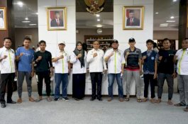 Langda Dapat Penghargaan Desa Menuju Informatif dari KI Sulsel