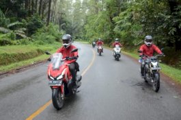 Parkir Pun Harus Diperhatikan, Honda Astra Motor Berbagi Tips Berkendara Aman