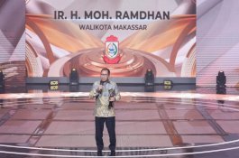 Wali Kota Danny Raih Anugerah KPI Pusat 2021, Kategori Khusus Kepala Daerah Inspirasi Penyiaran