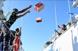 Bantu Korban Gempa, Lantamal VI Kirim Dua Kapal Perang ke Selayar