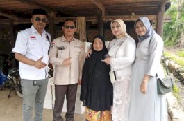 Ketua DPRD Jeneponto Tinjau Lokasi Bedah Rumah Warga Kurang Mampu di Bangkala