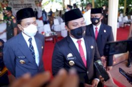 Plt Gubernur Ajak Warga Perang Lawan Covid-19 lewat Vaksinasi