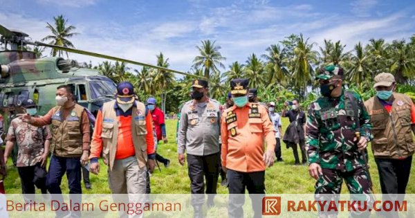 Naik Heli Ke Pulau Bonerate Selayar Plt Gubernur Sulsel Bawa Bantuan