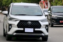 Ngopi Akhir Tahun Bersama Veloz, Kalla Toyota Hadirkan Dischidia Darajat