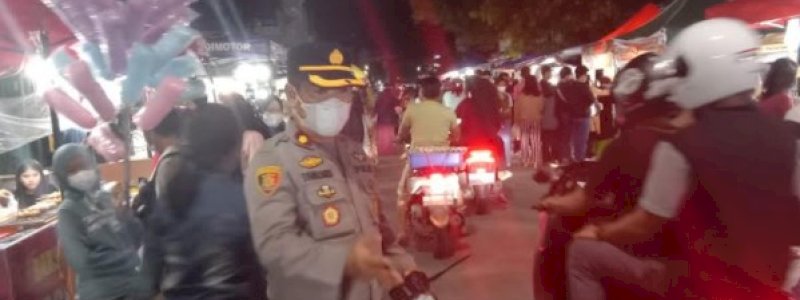 Antisipasi Cluster Covid-19 dari Pasar Cidu, Polsek Bontoala Turunkan Personel Urai Kepadatan