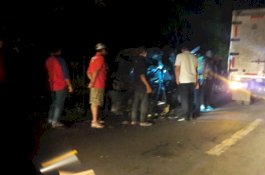 Mobil Pikap Tabrak Pohon Asam di Poros Jeneponto-Takalar, 2 Orang Tewas